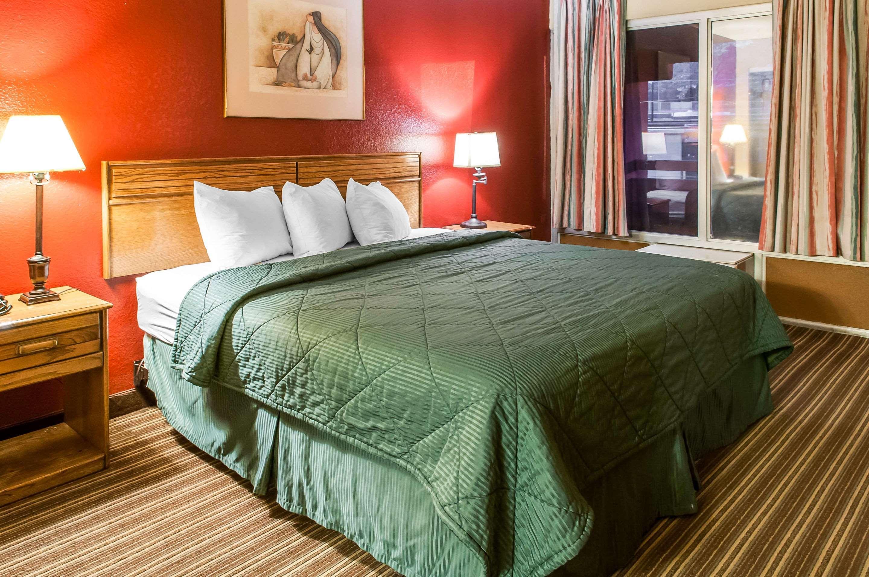 Rodeway Inn East Албукерке Екстериор снимка