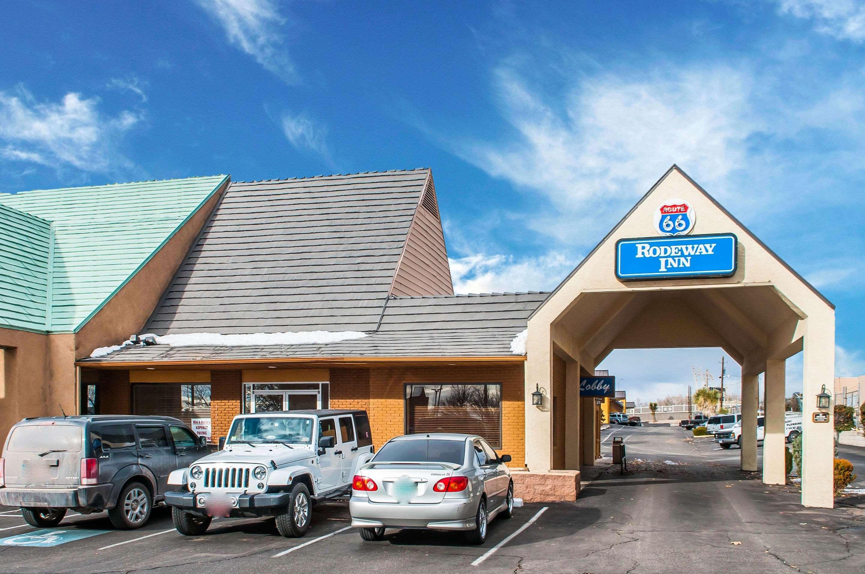 Rodeway Inn East Албукерке Екстериор снимка