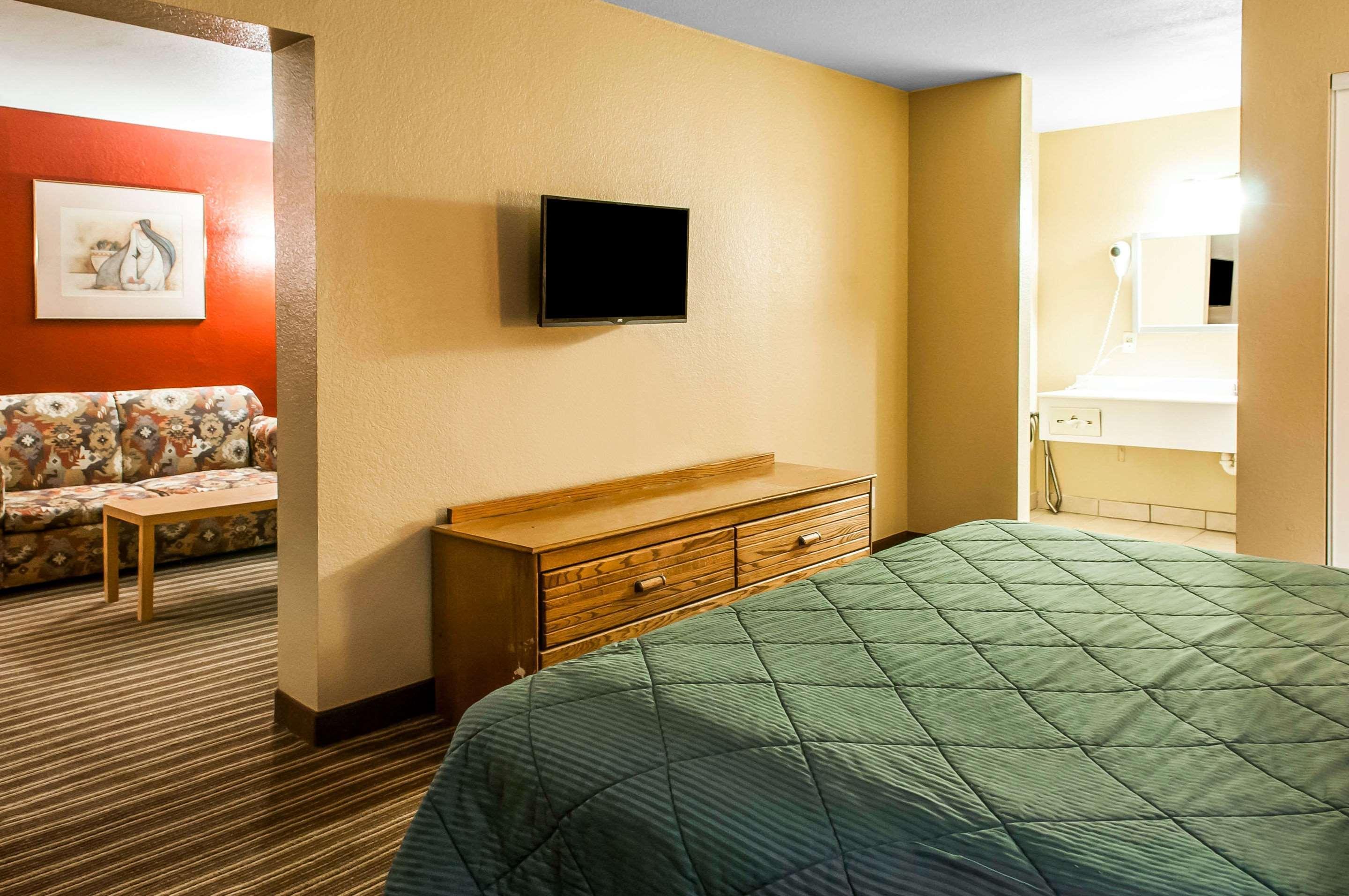 Rodeway Inn East Албукерке Екстериор снимка