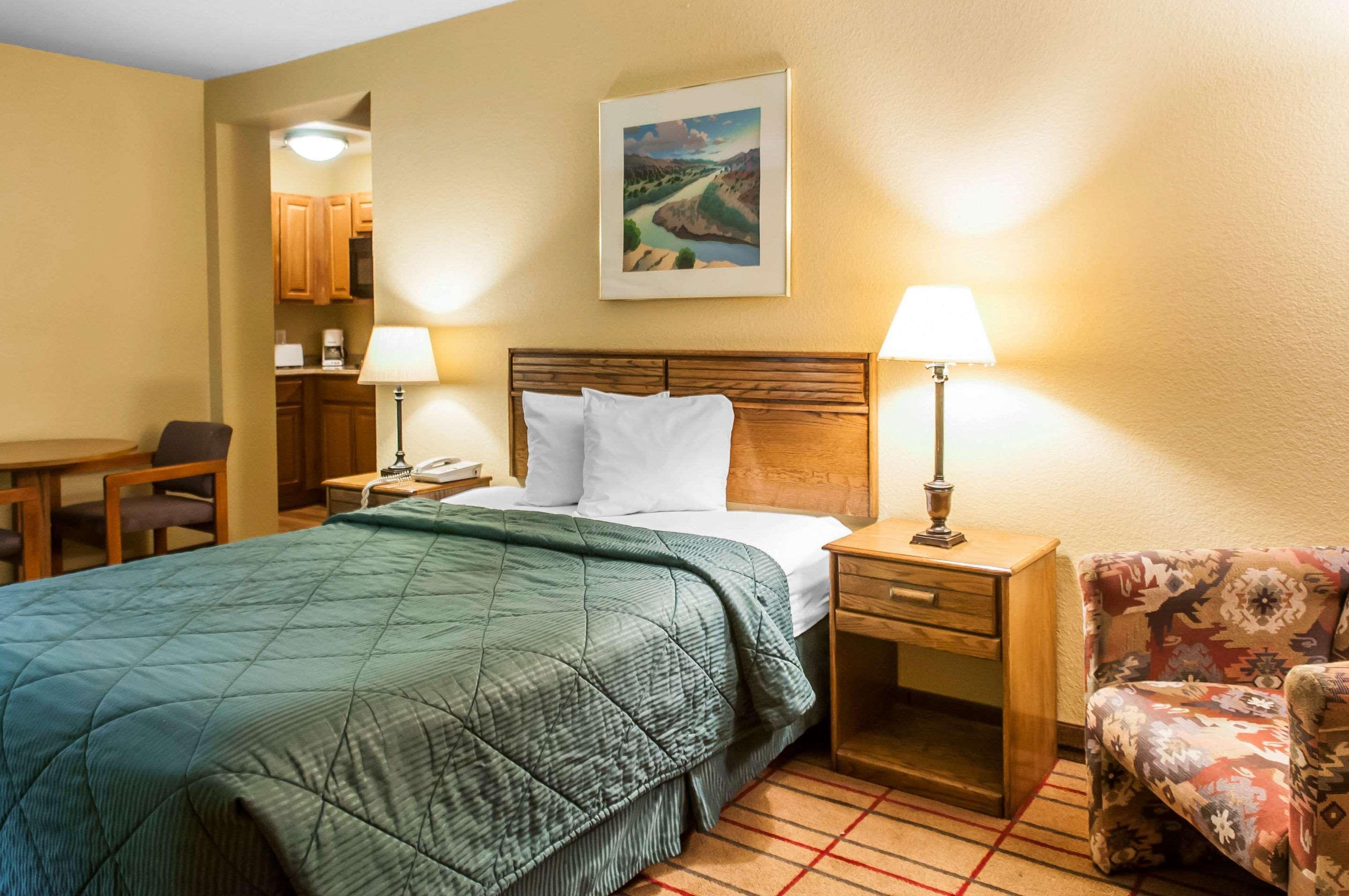 Rodeway Inn East Албукерке Екстериор снимка