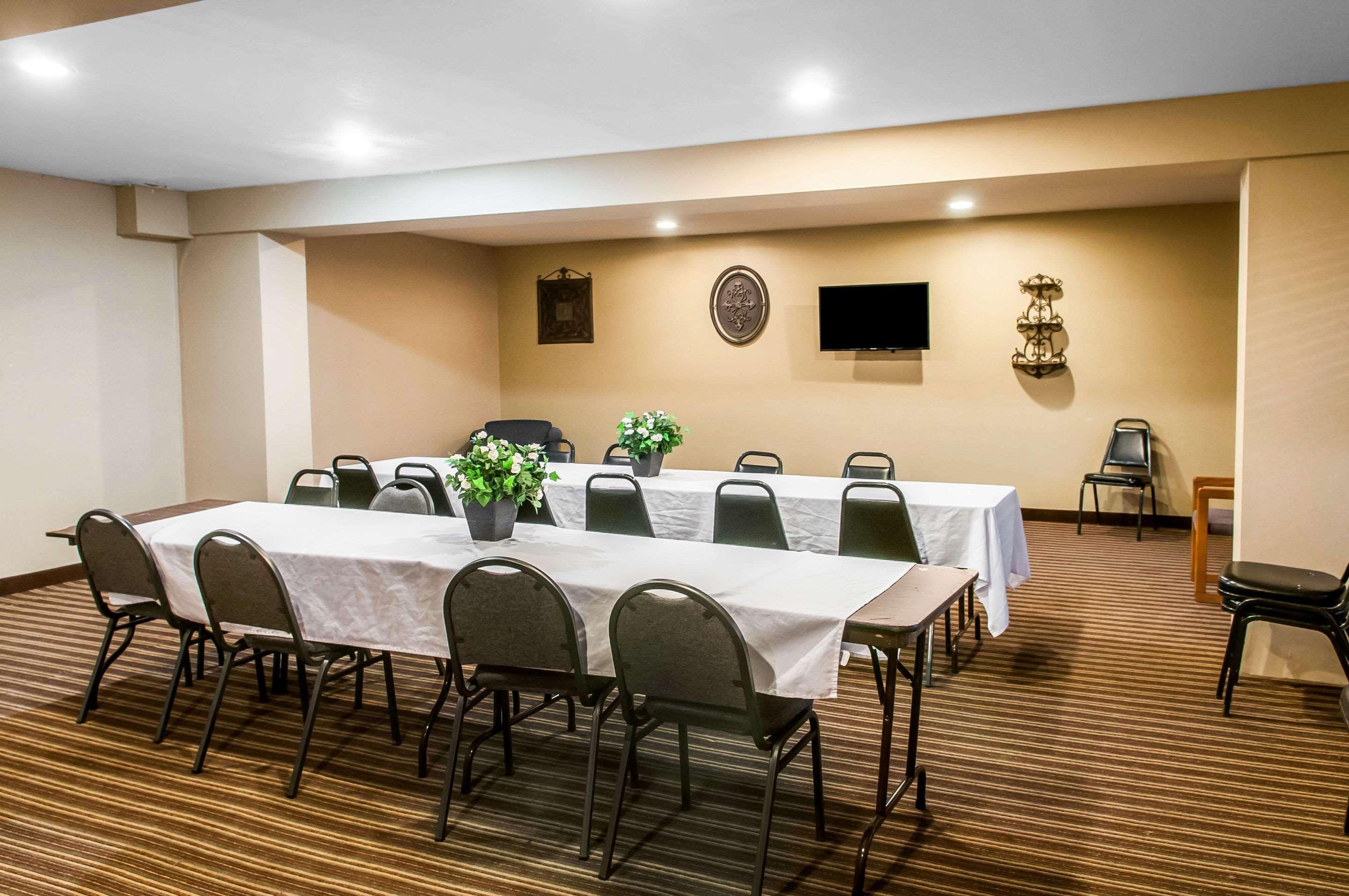 Rodeway Inn East Албукерке Екстериор снимка
