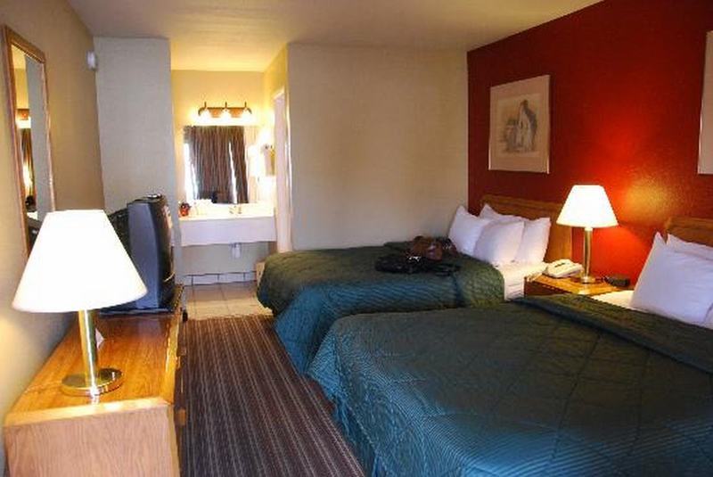 Rodeway Inn East Албукерке Екстериор снимка