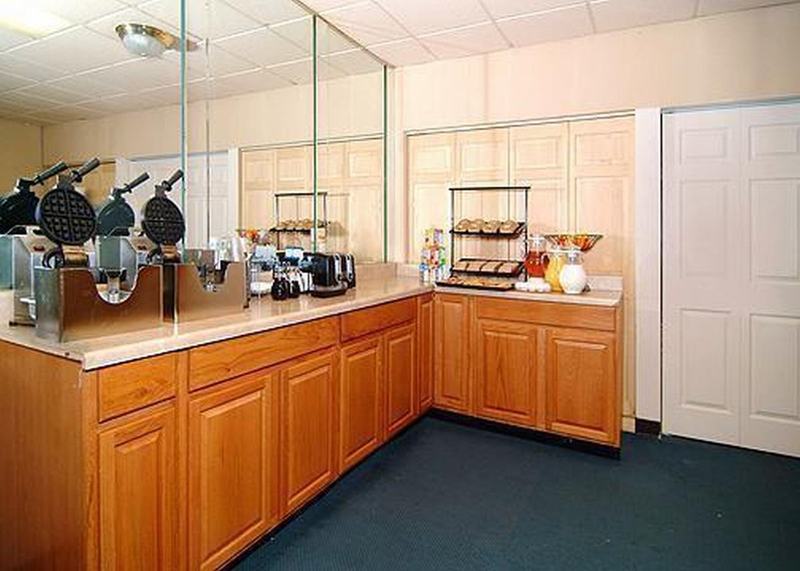 Rodeway Inn East Албукерке Ресторант снимка